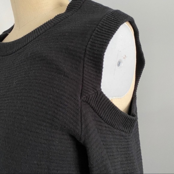 Torrid Cold Shoulder Bodycon Dress - Picture 5 of 5